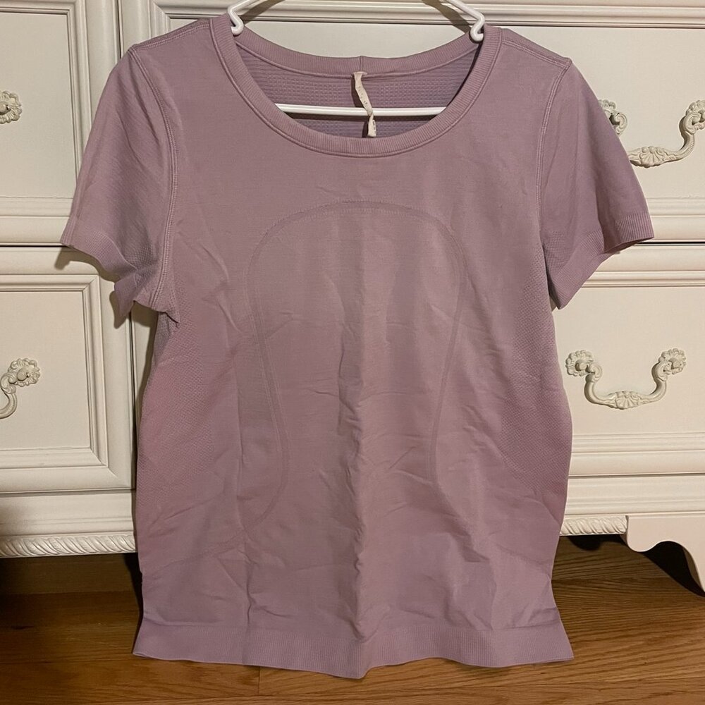 Lululemon Swiftly Tech Short-Sleeve Shirt 2.0 Hip Length